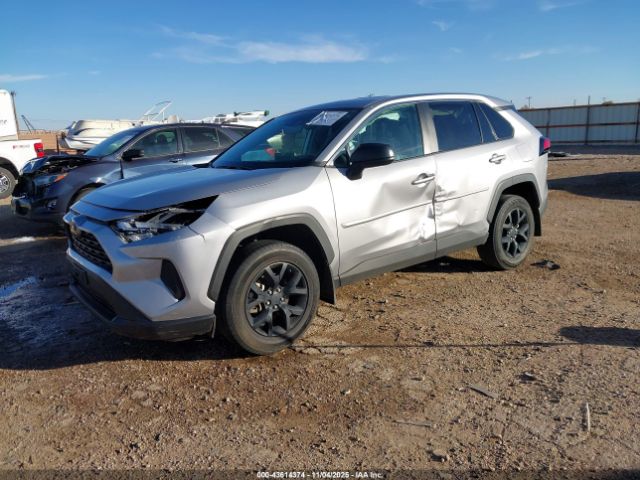 Toyota RAV4 Le Image 5