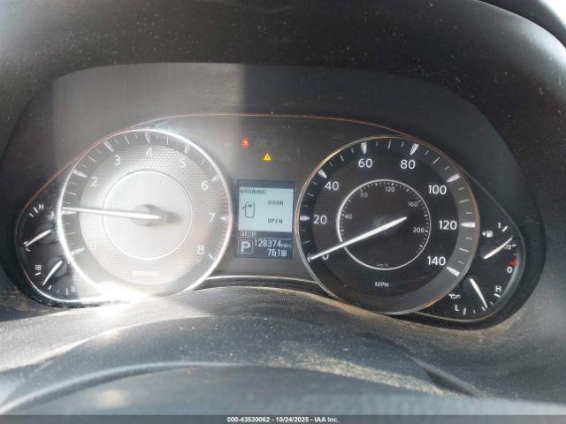 Nissan Armada Sv Image 15