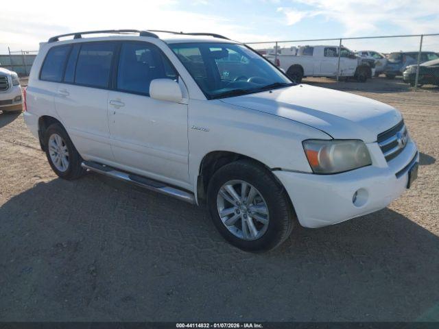  Salvage Toyota Highlander