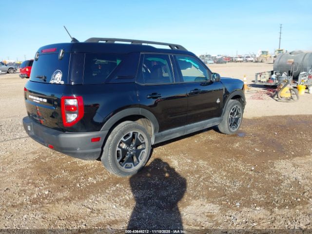 Ford Bronco Outer Banks Image 4