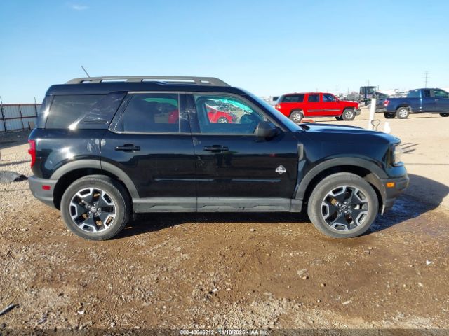 Ford Bronco Outer Banks Image 15