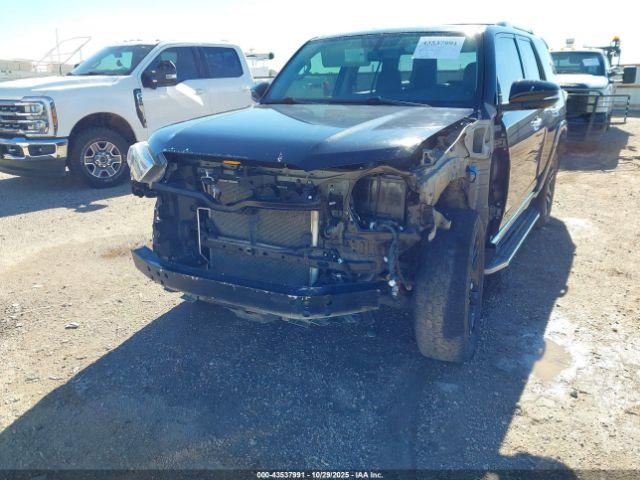 Toyota 4Runner Limited Image 12