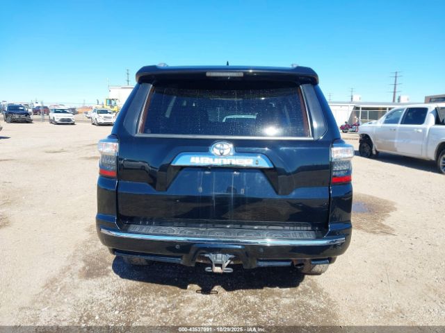 Toyota 4Runner Limited Image 4