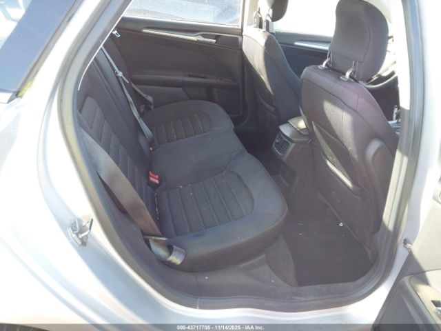 Ford Fusion Se Image 3