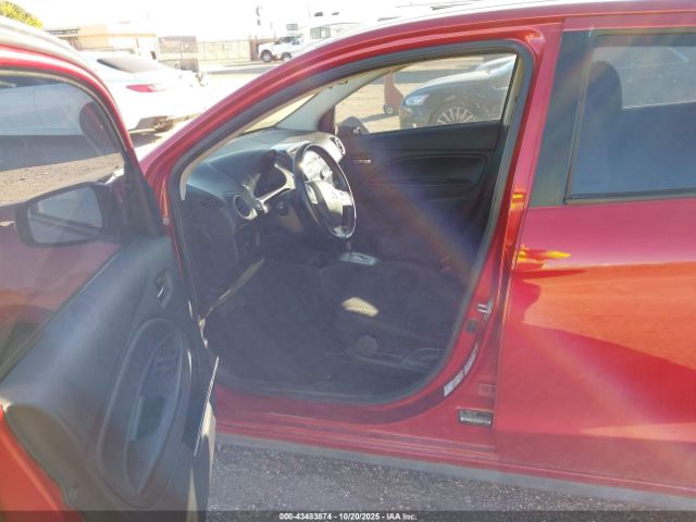 Mitsubishi Mirage Es Image 3