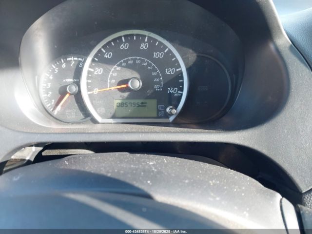 Mitsubishi Mirage Es Image 5