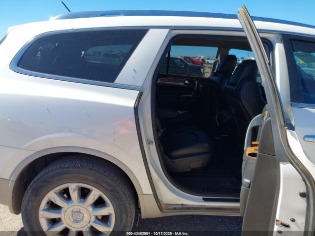 Buick Enclave Leather Image 5