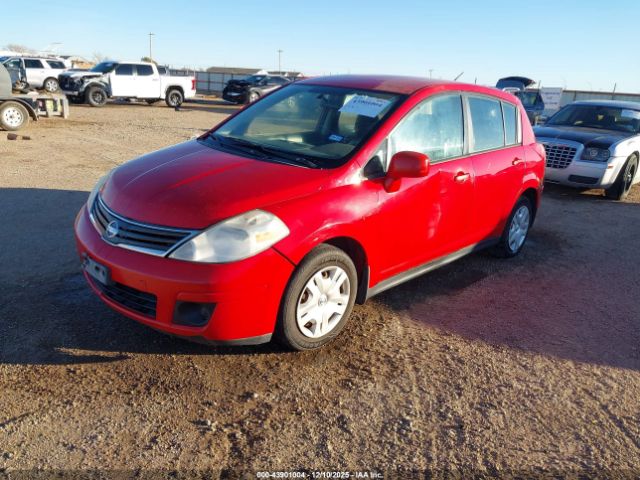 Nissan Versa 1.8s Image 4