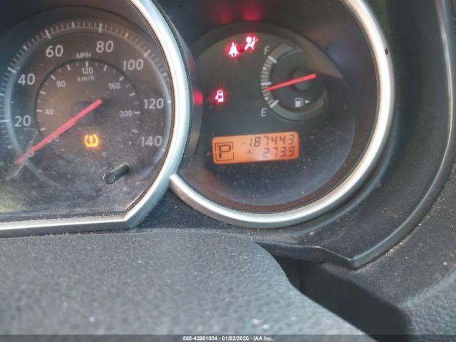 Nissan Versa 1.8s Image 8