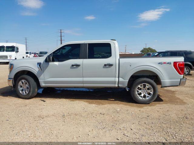Ford F-150 Xlt Image 14