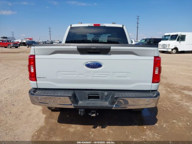 Ford F-150 Xlt Image 4