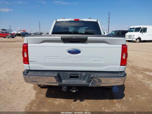Ford F-150 Xlt Image 4