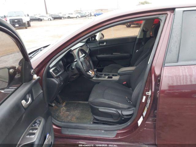 Kia Optima Lx Image 10