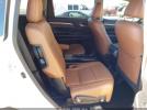 Toyota Highlander Limited Platinum Image 16