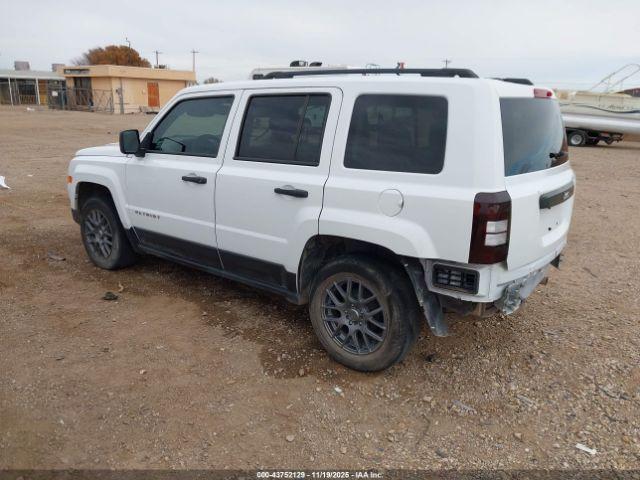Jeep Patriot Sport Image 6