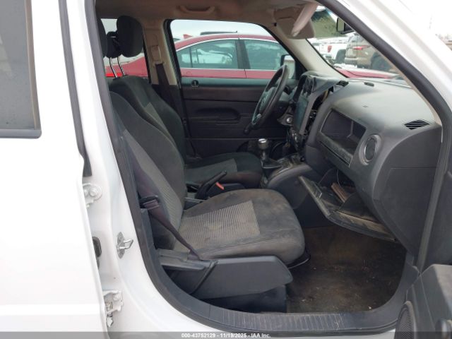 Jeep Patriot Sport Image 4