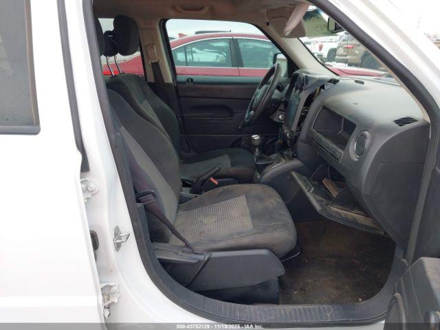 Jeep Patriot Sport Image 4