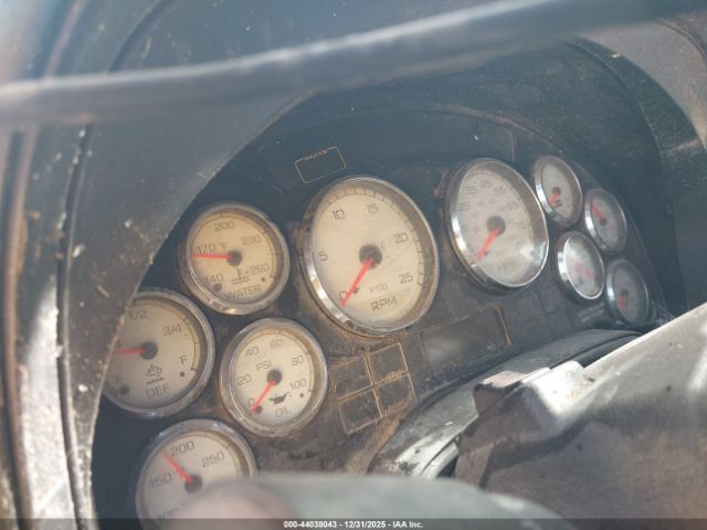 International Prostar+ Image 7